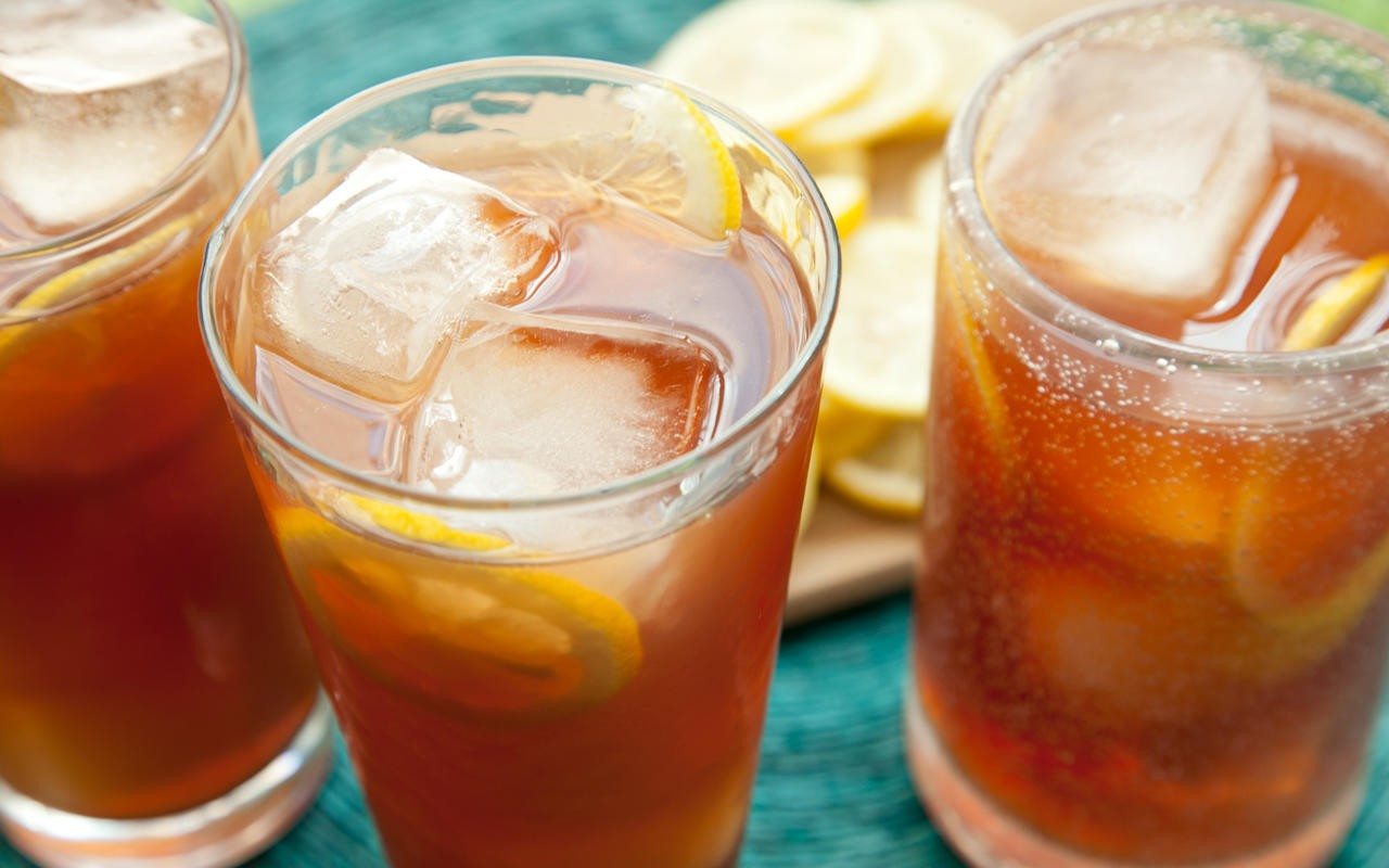 Napravite ledeni čaj za idealno letnje osveženje! (Recept)