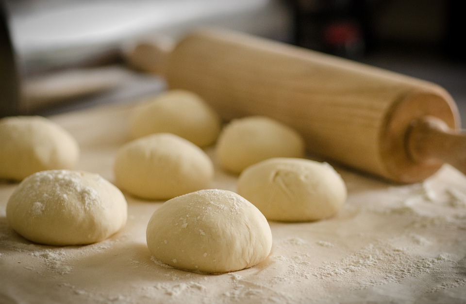 ORIGINALAN RECEPT ZA MLADENČIĆE: Napravite ih da biste imale srećan brak!