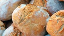 Da li znate gde je najbolje da čuvate hleb po visokim temperaturama?